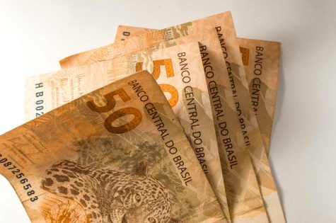 currency-brazilian-brazil-real-money-notes-a-lot-o-87NDA3Zc